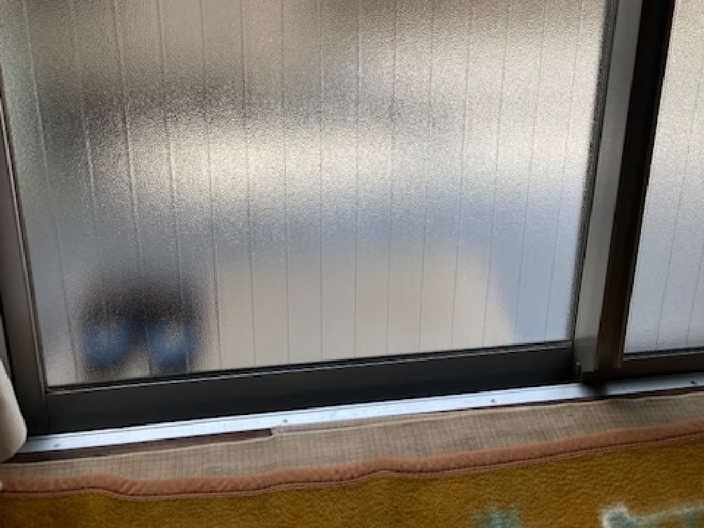 施工例　304号室ガラス交換修繕　完了